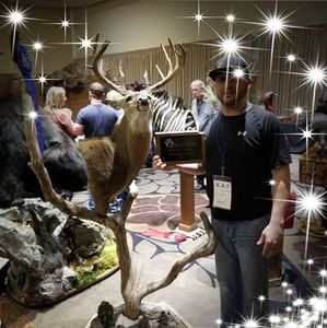 Meet your Posher, Clint